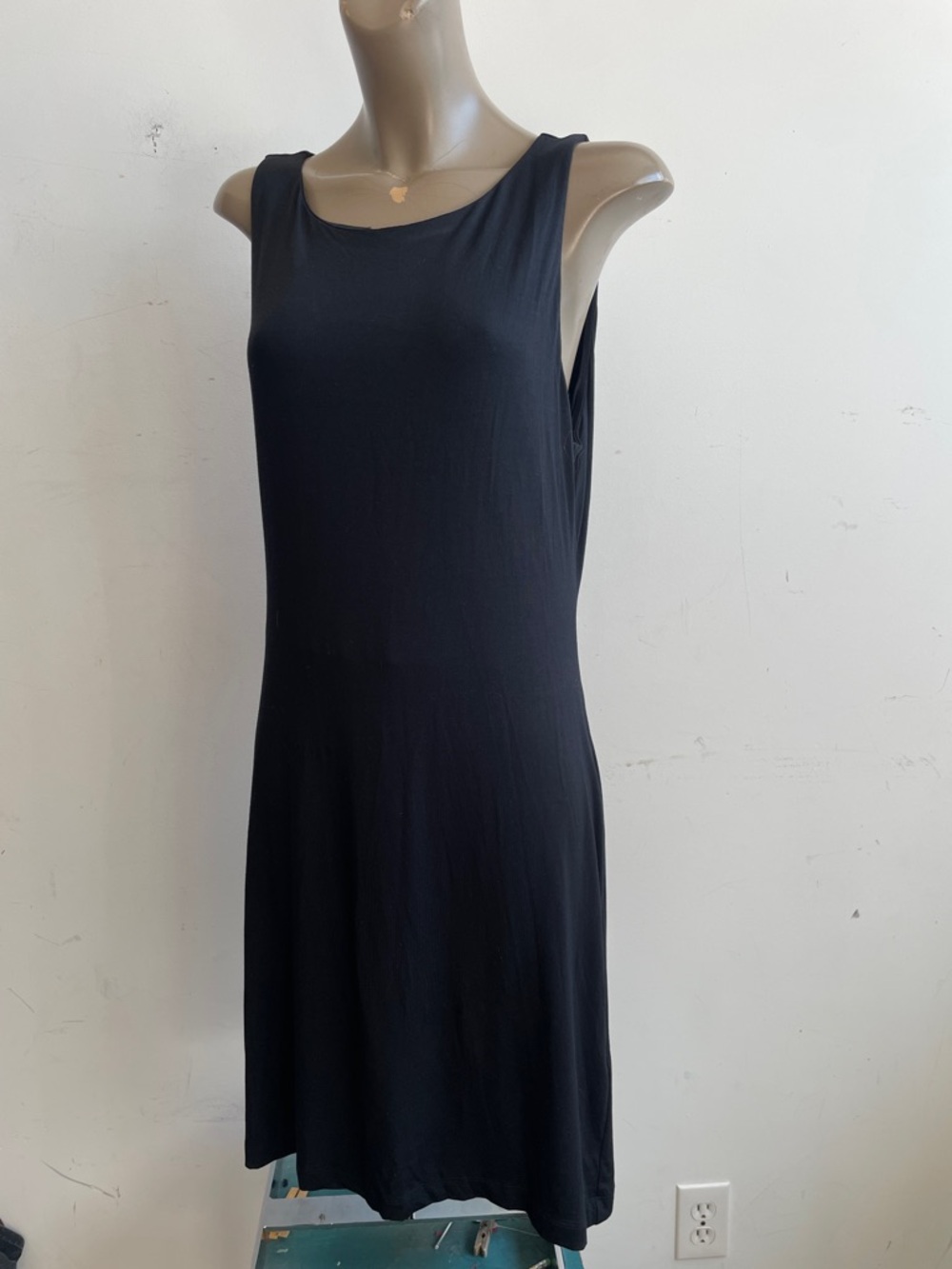 Tart little black dress open back